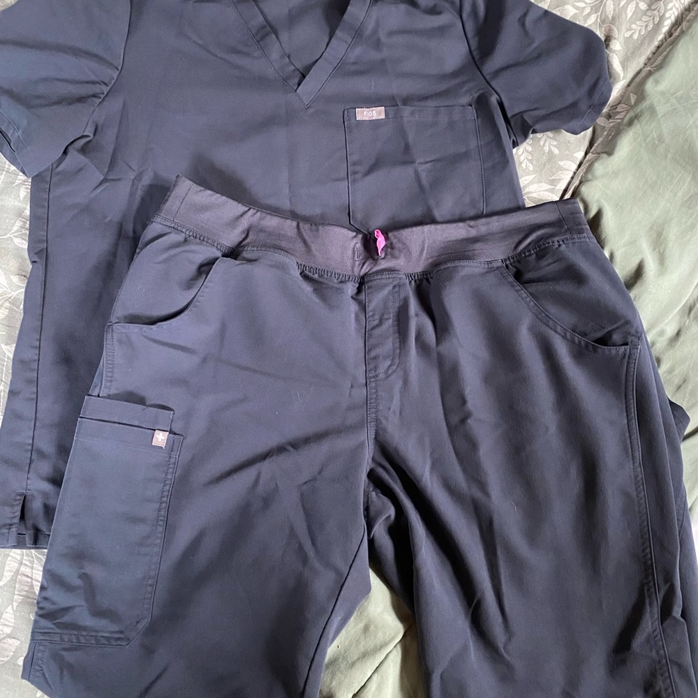 GUC size L denim blue Figs scrub set.